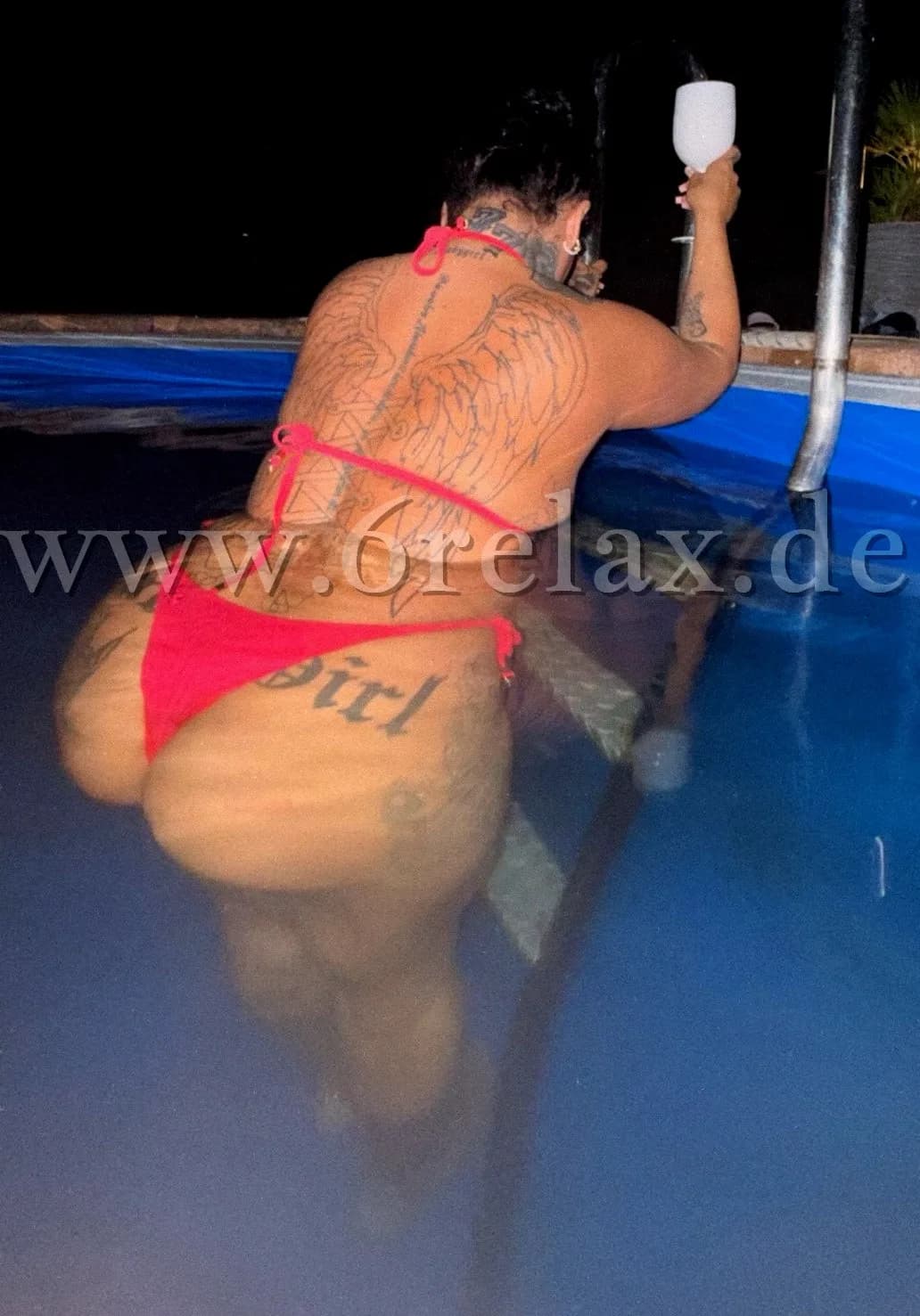 Deutsche Melina Curves ONLINESERVICE